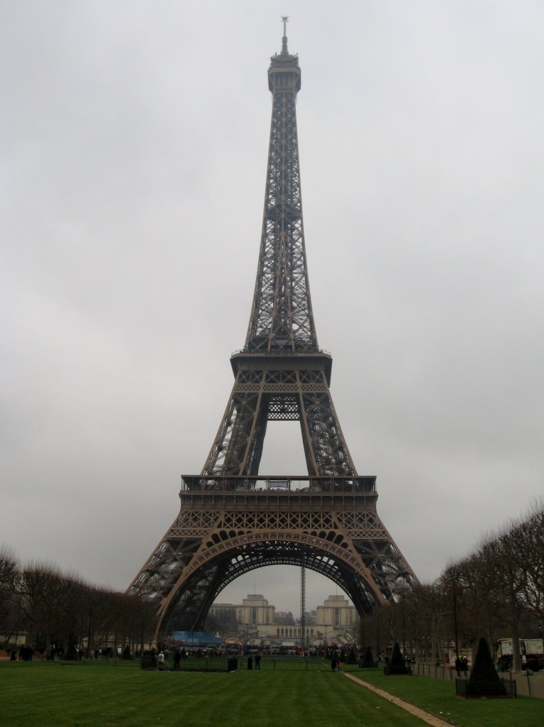 A train trip to Paris for a wander around this famous city.